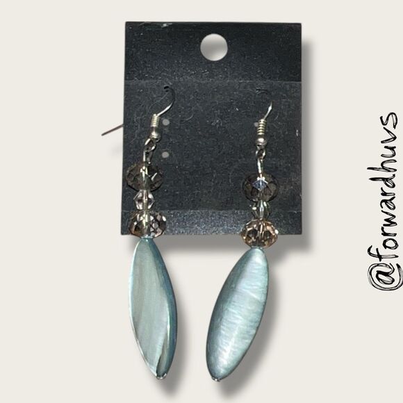 Bundle Sale 3 for $15 | Faux Shell Drops with Faceted Clear Beads - Picture 1 of 6